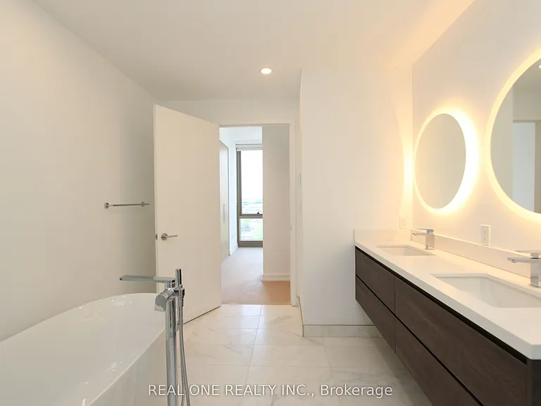 1315 Bay St #804 — Photo 18