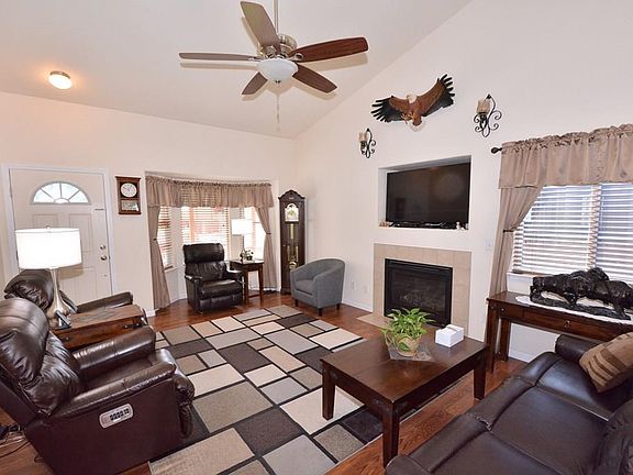 5th image of 7410 Sun Prairie Dr