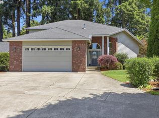170 Daniel Dr, Eugene, OR 97404