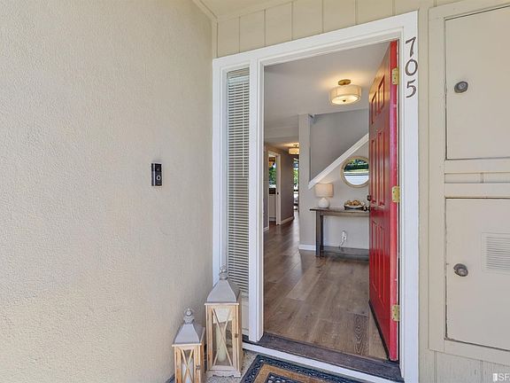 4th image of 705 Foster City Blvd #13