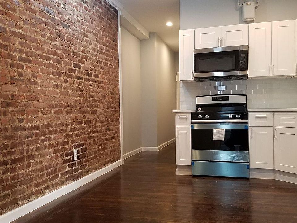 1st image of 2588 Creston Ave APT 25