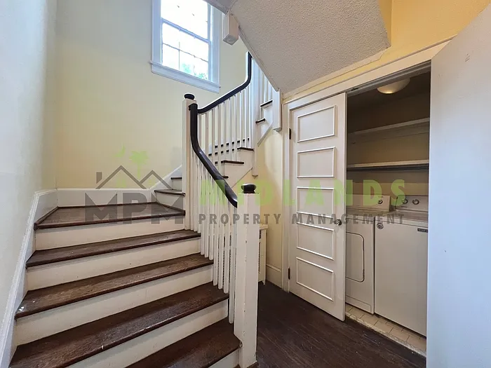 2501 Blossom St — Photo 13