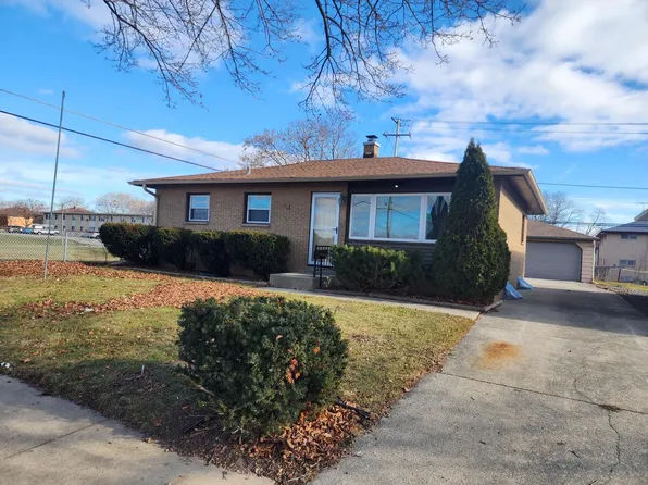 4942 South 15th STREET, Milwaukee, WI 53221