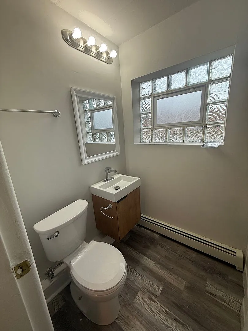 6701-05 Stanley Avenue — Photo 3
