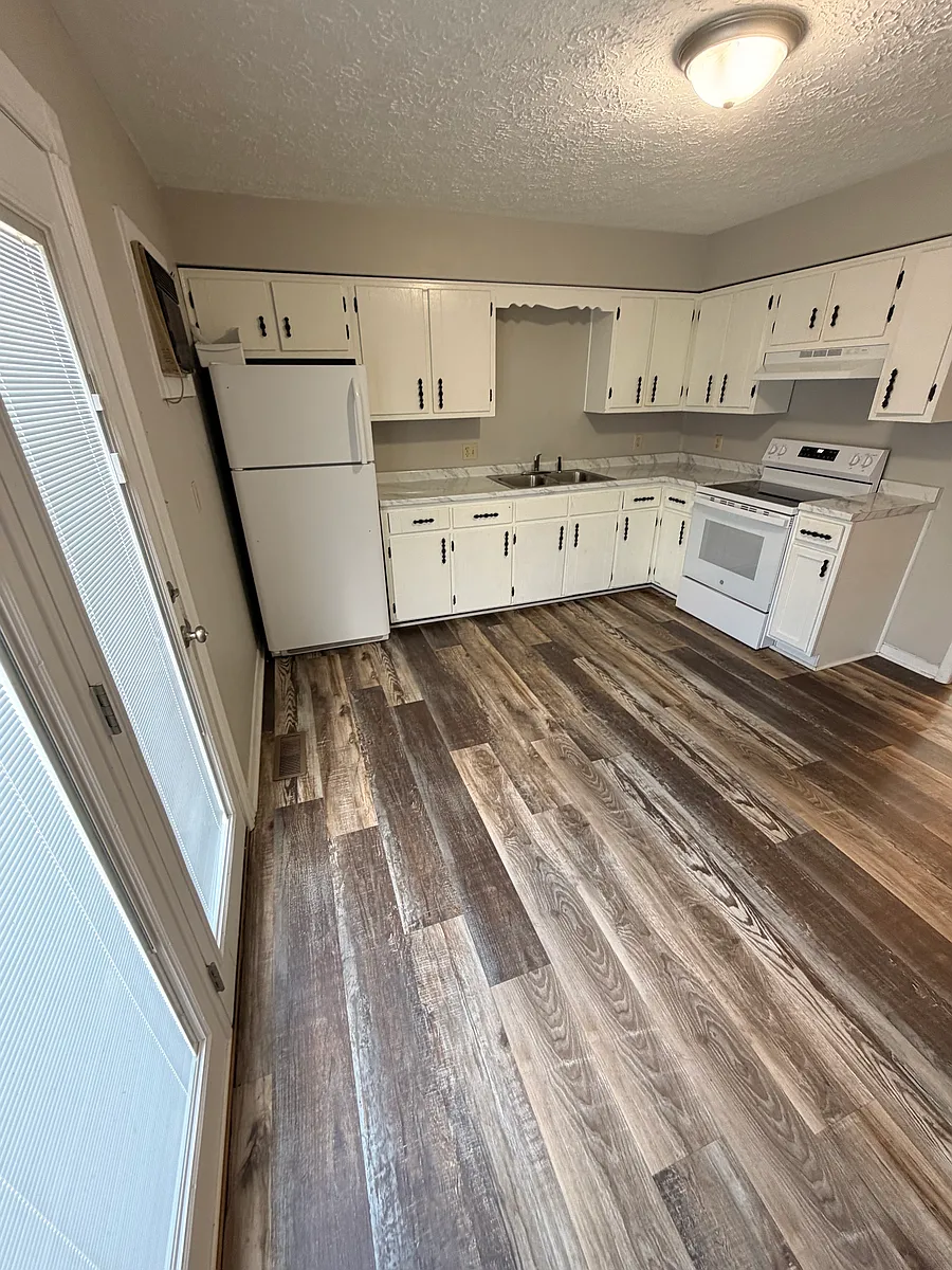 Building Photo - 301 Martin St #1
