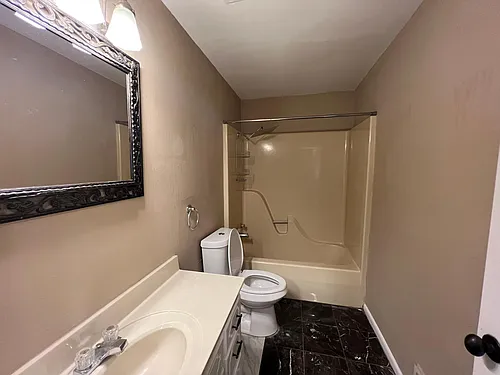 202 Warren St Photo 1