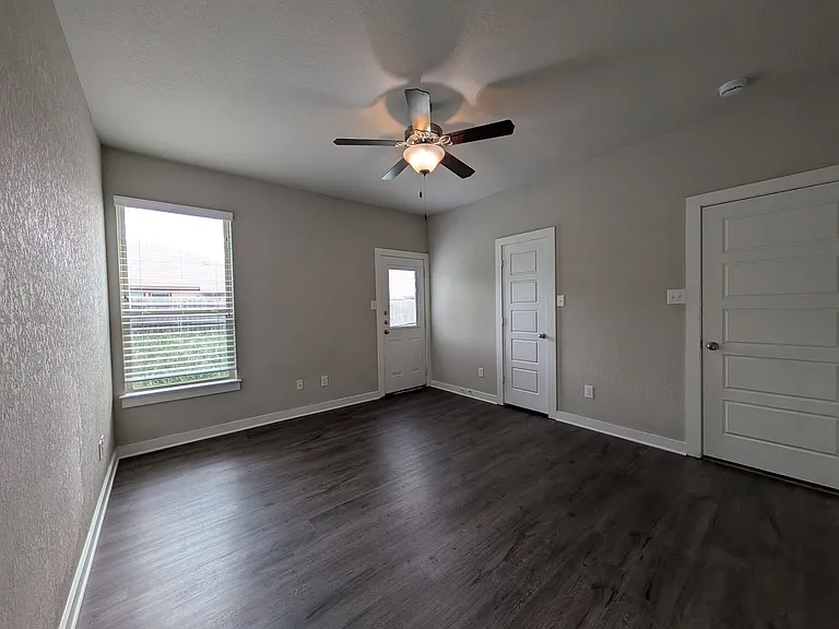 506 Creekside Frst — Photo 15