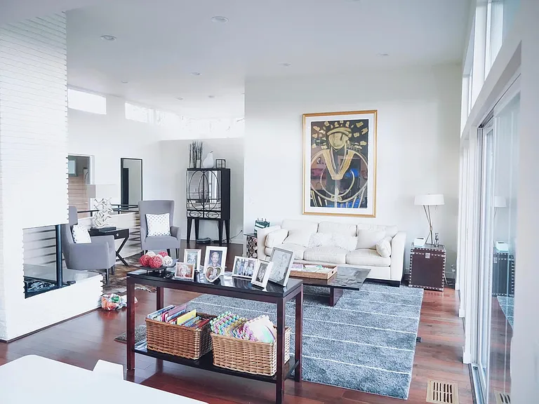 10050 SW 25th Ave — Photo 15