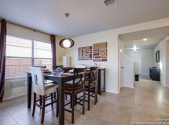 3rd image of 7314 Cortland Oak
