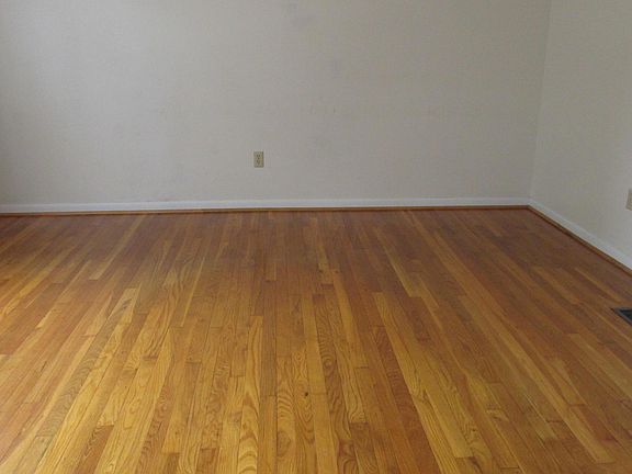 4th image of 2576 Vernal Dr