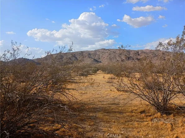 12963 Sunset Dr, Lucerne Valley, CA 92356