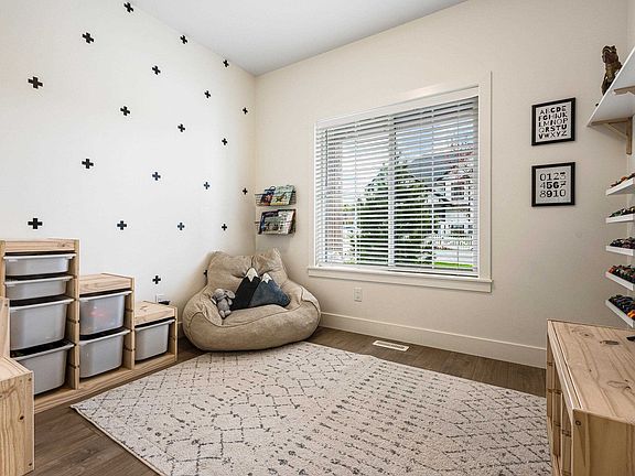 4th image of 50256 Kensington Dr