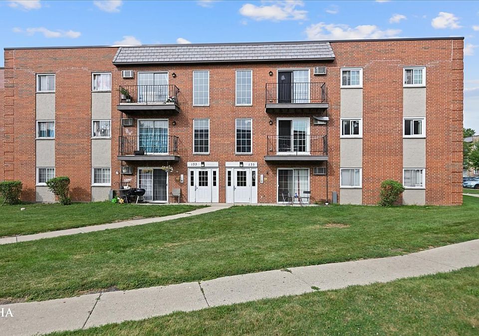 1st image of 135 W Elk Trl APT 135