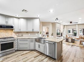 5350 E Deer Valley Dr