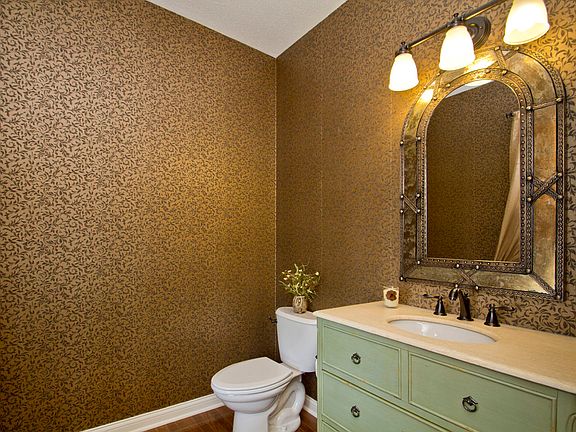 3rd image of 9216 Golden Rose Way