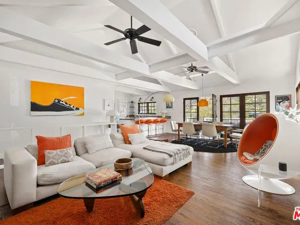 2464 Hollyridge Dr, Los Angeles, CA 90068