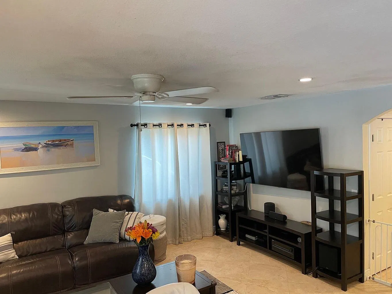 3 bed, 2.5 bath, 1862 sqft, $4,200 — Photo 3