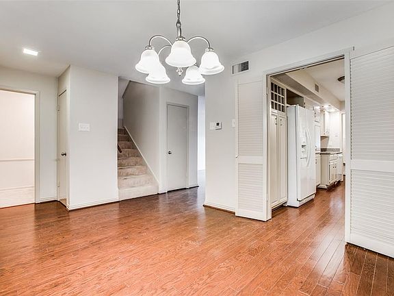 4th image of 7611 Riverbrook Dr #8