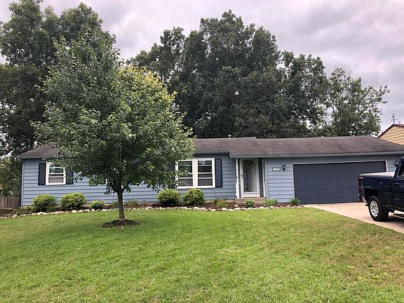 3rd image of 10890 Deerwood Dr SE