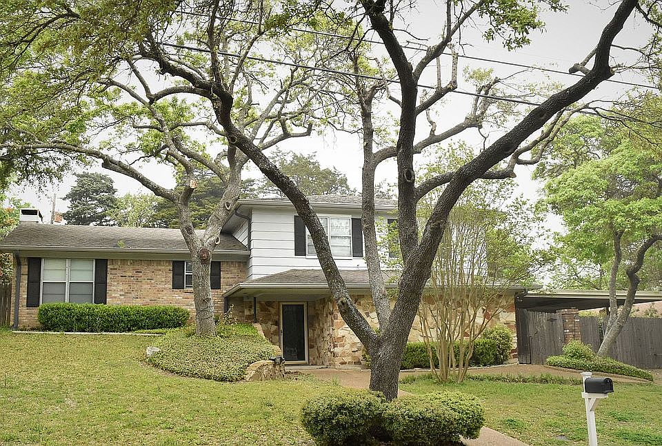 1st image of 9817 Stony Point Dr