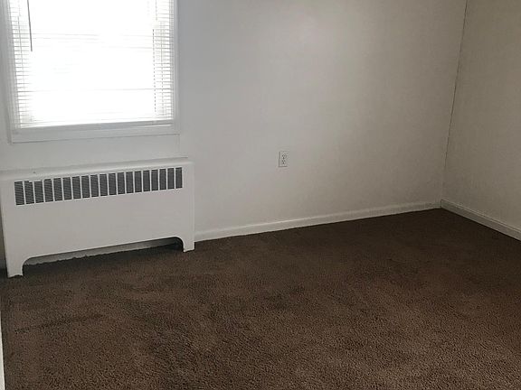 5th image of 5700 Woodward St APT 5