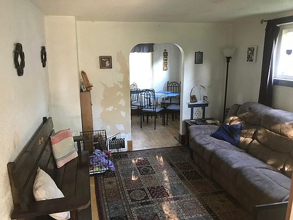 4th image of 905 Kimball St