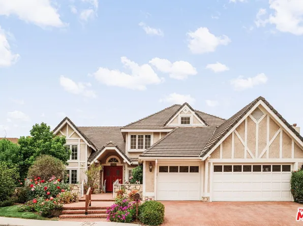 19365 Lemmer Dr, Tarzana, CA 91356