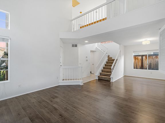 5th image of 12618 Brickellia St