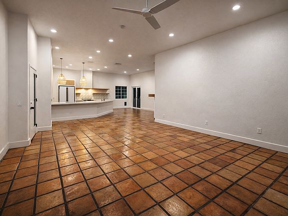 5th image of 53460 Avenida Diaz