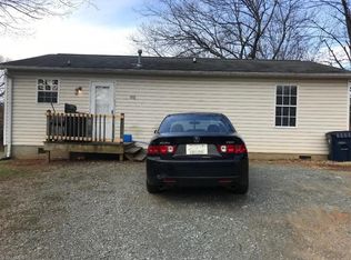 202 Cecil St, Lexington, NC 27292