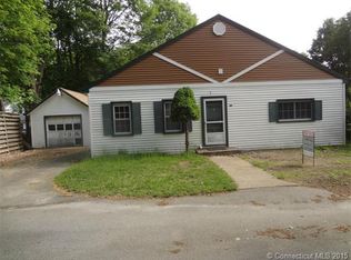 2 Bradley Ln, Groton, CT 06355