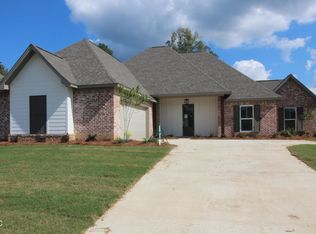 308 Tremont Dr, Florence, MS 39073