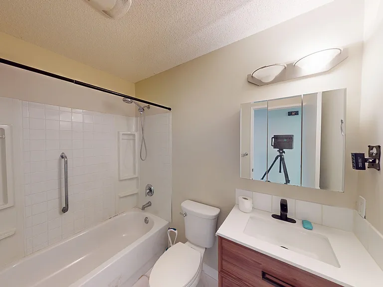 102 Huntington Park Bay NW — Photo 10