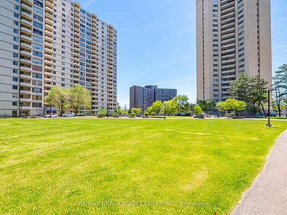 2nd image of 320 Dixon Rd #1708