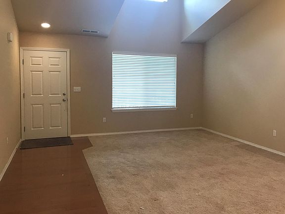 2nd image of 7107 85th Ave NE