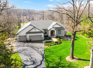 3409 Cardinal Ln, Spring Grove, IL 60081