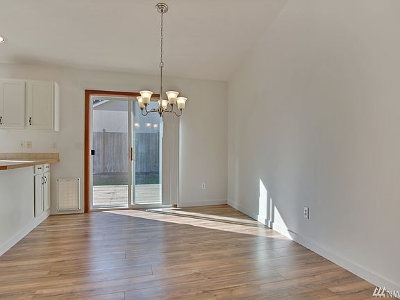 5th image of 19606 70th Avenue Ct E