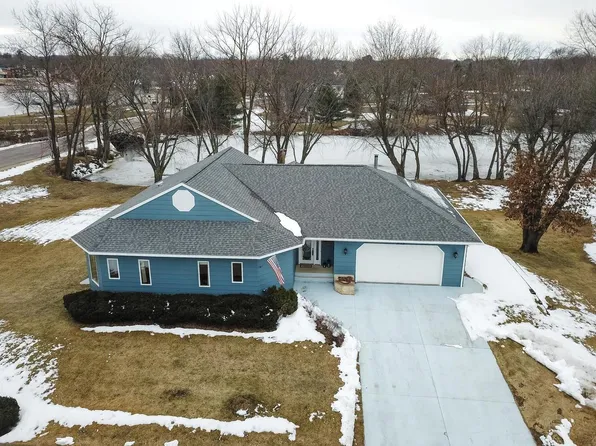 303 Grote St, Mauston, WI 53948