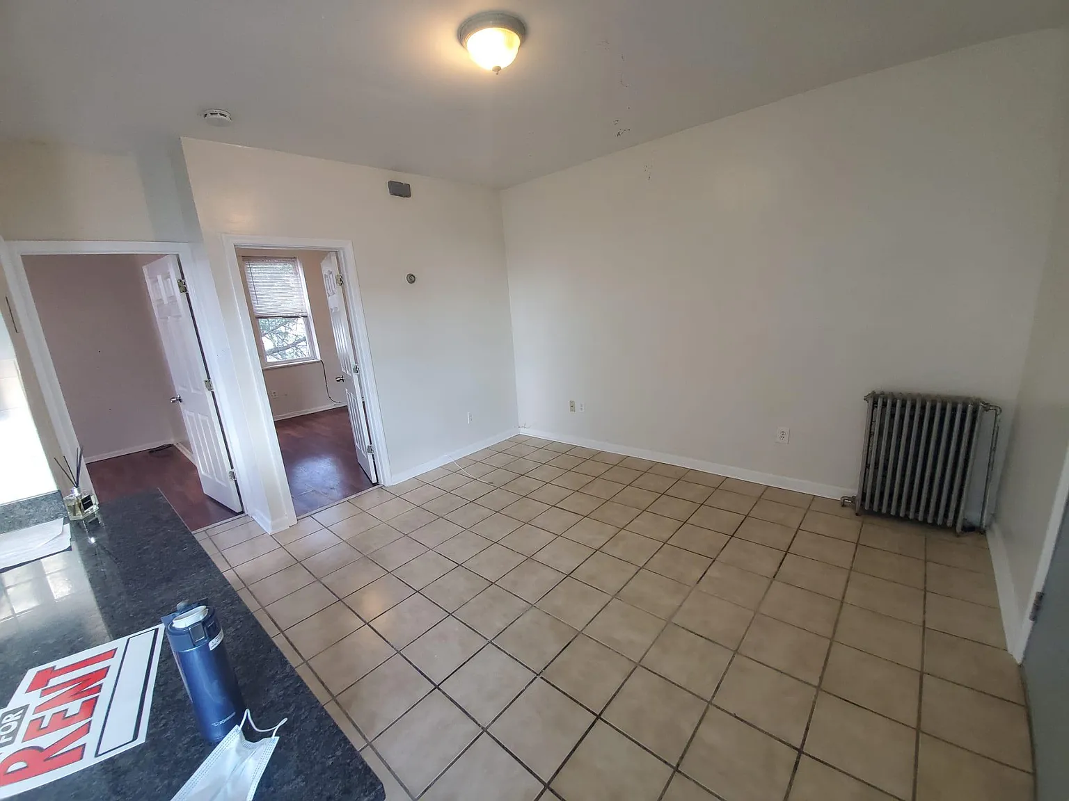 2 bed, 700 sqft, $1,550 — Photo 3