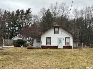 907 Pekin Ave, Creve Coeur, IL