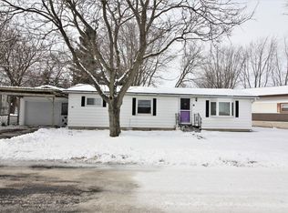 77 Warbler Way, Watertown, WI 53098