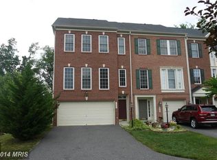 1043 Hotchkiss Pl, Fredericksburg, VA 22401