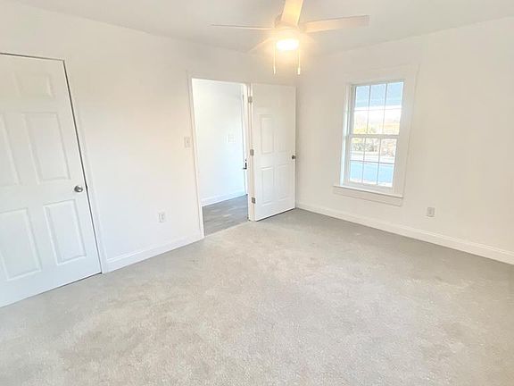 5th image of 200 Emmette St