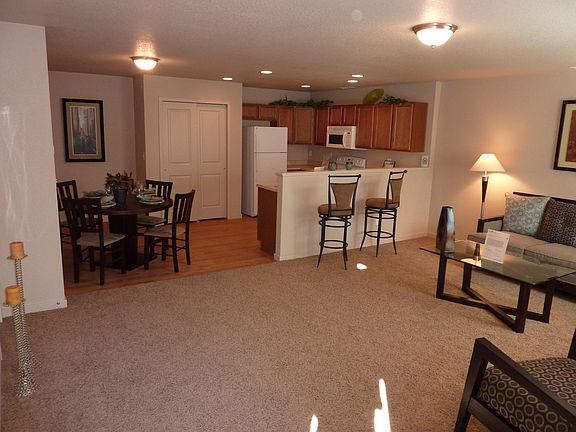 Model: Family Room and Kitchen