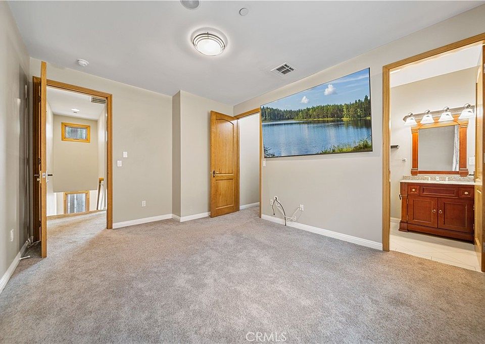 1st image of 216 N Buena Vista St #216