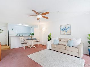 411 Kaiolu St APT 404, Honolulu, HI 96815