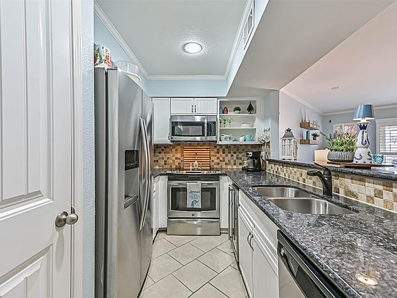 3rd image of 7312 Seawall Blvd APT 119