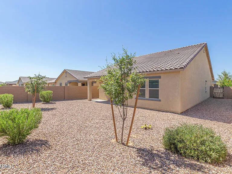 2415 E San Miguel Dr — Photo 26