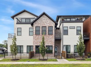 525 SW 5th St, Bentonville, AR 72712