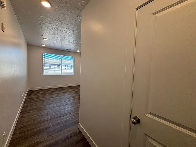 5801 S Garnet Dr #1201 — Photo 6